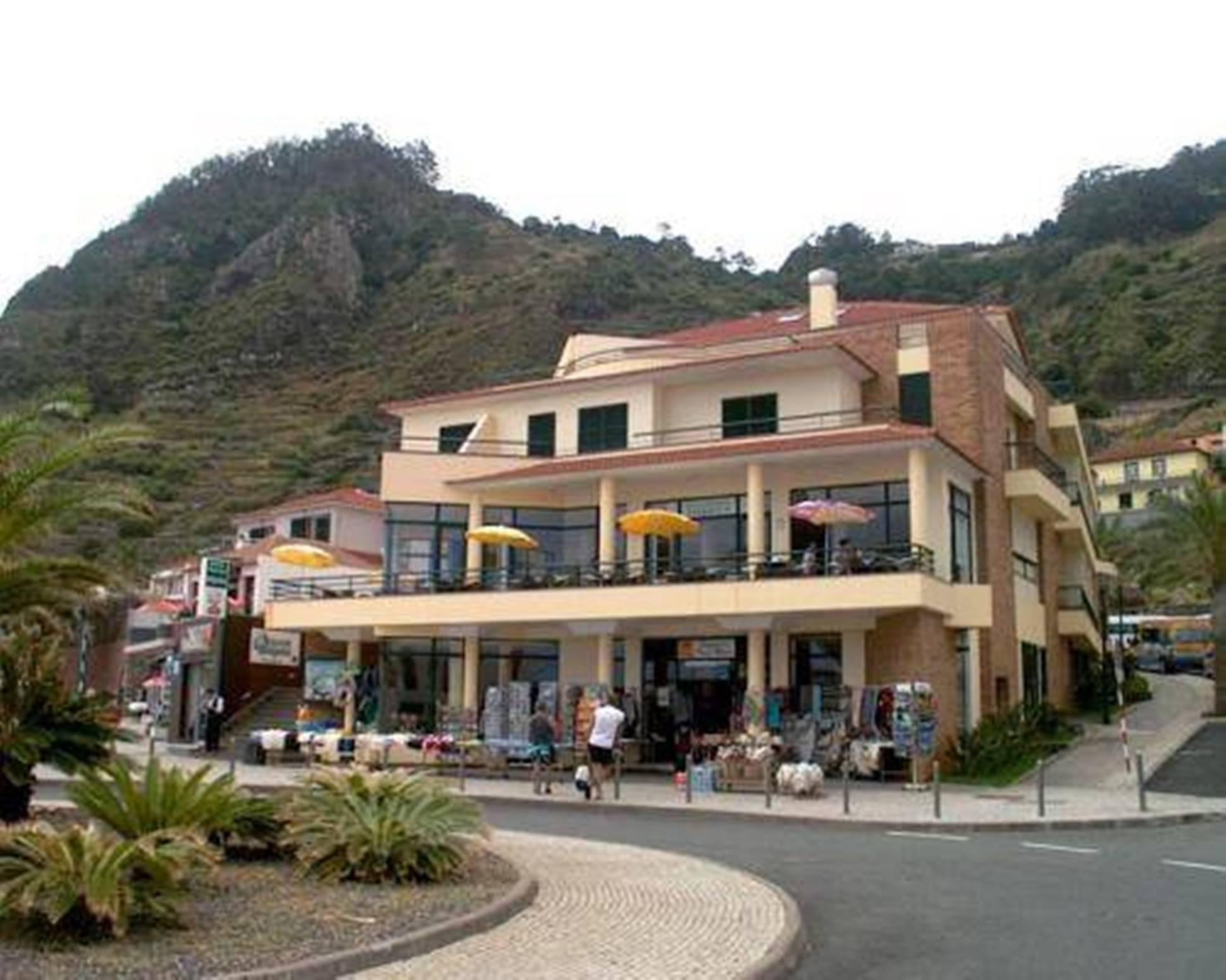 Hotel Salgueiro Porto Moniz Exterior photo